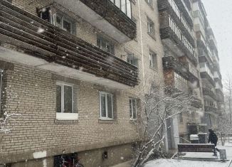 Продается 2-комнатная квартира, 46.6 м2, Протвино, улица Гагарина, 12