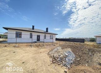 Продаю дом, 131 м2, село Уютное, Садовая улица