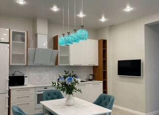 Сдаю двухкомнатную квартиру, 70 м2, Сочи, Нагорная улица, 1, микрорайон Центральный