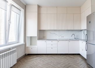 Продается трехкомнатная квартира, 221.4 м2, Татарстан, улица Туфана Миннуллина, 10А