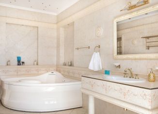 Трехкомнатная квартира в аренду, 170 м2, Калининград, улица Дмитрия Донского, 15