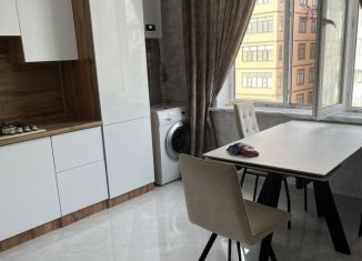 Продам двухкомнатную квартиру, 80 м2, Хасавюрт, улица Победы, 116Жк1