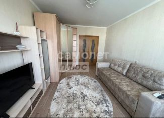 Продается 2-ком. квартира, 52 м2, Майкоп, улица 12 Марта, 134к1