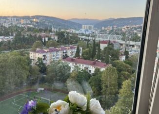 Двухкомнатная квартира в аренду, 67 м2, Сочи, улица Юных Ленинцев, 10, микрорайон Центральный