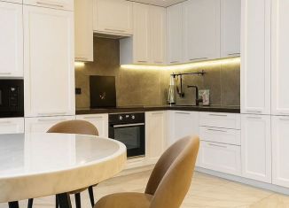 Продам 3-ком. квартиру, 96 м2, Тула, улица Свободы, 17, ЖК Дворянский