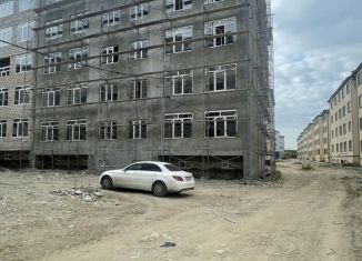 Продам 2-ком. квартиру, 68.6 м2, Нальчик, Солнечная улица, 10к1