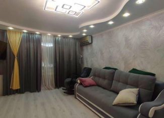 Продаю 3-ком. квартиру, 49.4 м2, Краснодарский край, улица Ленина, 61