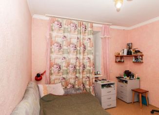 3-ком. квартира на продажу, 60 м2, Тюмень, Курортная улица, 53