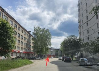 Сдаю в аренду торговую площадь, 65 м2, Гусь-Хрустальный, улица Микрорайон, 45