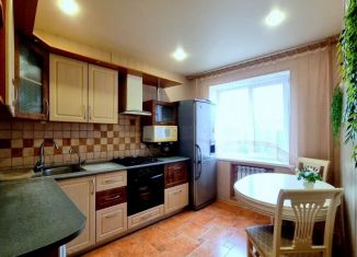 Продам трехкомнатную квартиру, 60.5 м2, Курск, Республиканская улица, 50Е