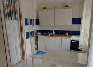 Сдаю 2-ком. квартиру, 42 м2, Александров, улица Терешковой, 9К2