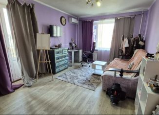 Продаю 2-комнатную квартиру, 55 м2, Ростов-на-Дону, улица Мильчакова, 3