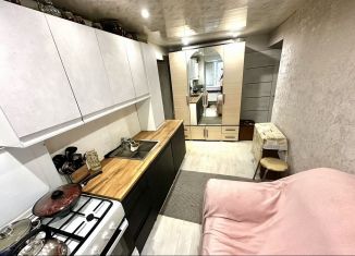 Продаю 2-ком. квартиру, 32 м2, Смоленск, улица Чернышевского, 16