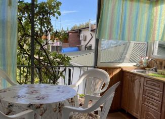 Сдаю в аренду дом, 25 м2, Алушта, Школьная улица, 3