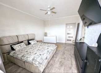 Продаю 2-комнатную квартиру, 58.7 м2, Судак, Коммунальная улица, 5