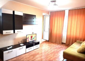 Сдается в аренду 2-ком. квартира, 50 м2, Магнитогорск, Советская улица, 157