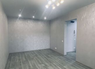 Продажа двухкомнатной квартиры, 43 м2, Кемерово, бульвар Строителей, 42