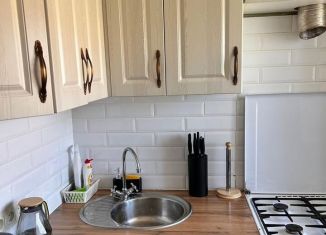 Продаю 2-ком. квартиру, 48.1 м2, Татарстан, улица Толстого, 4