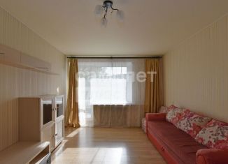 Продаю 1-ком. квартиру, 32.4 м2, Кирово-Чепецк, улица 60 лет Октября, 3к2