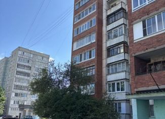 Продается двухкомнатная квартира, 49 м2, Асбест, улица Челюскинцев, 34