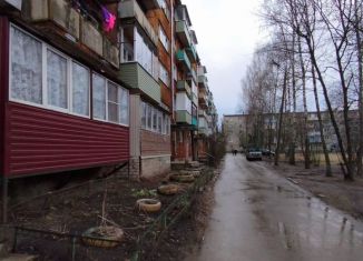 Продается двухкомнатная квартира, 37.6 м2, Углич, микрорайон Солнечный, 14