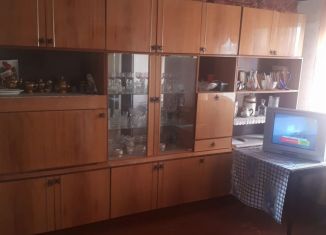 Сдам в аренду 4-комнатную квартиру, 62 м2, Бежецк, Садовая улица, 23