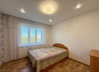 Продается 2-ком. квартира, 56.6 м2, Чебоксары, улица Правая набережная Сугутки, 1, ЖК Три Богатыря