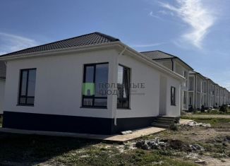 Продам дом, 86.5 м2, станица Раевская, улица Героев, 142