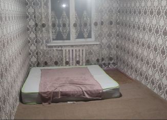 Сдаю в аренду двухкомнатную квартиру, 46 м2, Грозный, улица Дьякова, 23, 4-й микрорайон