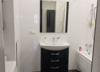 Продажа двухкомнатной квартиры, 45.7 м2, Воронеж, улица Урицкого, 155