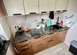 Продаю двухкомнатную квартиру, 43.6 м2, Мичуринск, улица 7 Ноября, 13