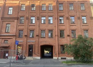 Сдаю в аренду комнату, 12 м2, Санкт-Петербург, 6-я линия Васильевского острова, 55, метро Горный институт