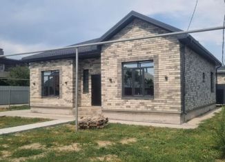 Продам дом, 105 м2, Волгодонск, улица Ветеранов, 1