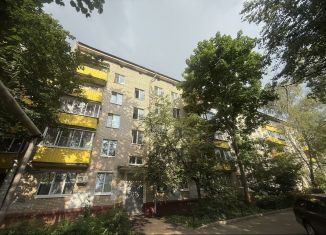 Продается 2-ком. квартира, 43.3 м2, Лобня, улица Ленина, 27к2