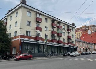 Продам 3-комнатную квартиру, 87 м2, Курск, улица Радищева, 8