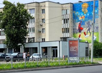 Продается торговая площадь, 100 м2, Татарстан, проспект Ибрагимова, 32А