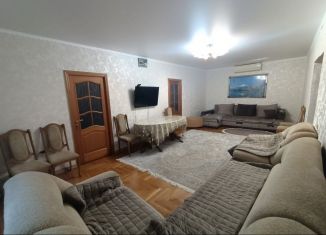 Продается дом, 198.4 м2, село Надежда, Парковая улица