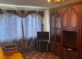 Сдам 3-ком. квартиру, 57.8 м2, Ломоносов, улица Победы, 36к2