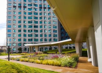 Продам 3-комнатную квартиру, 92.5 м2, Астрахань, улица Бехтерева, 12/4, ЖК Атмосфера