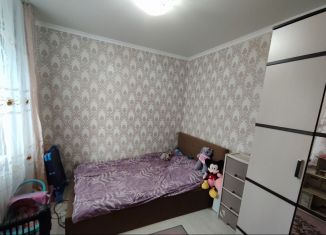 Продам четырехкомнатную квартиру, 70 м2, Таганрог, Большая Бульварная улица, 5-1