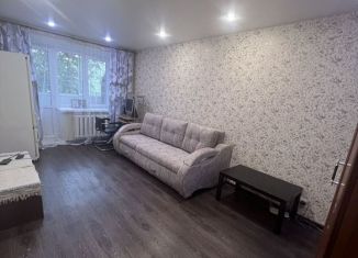 2-комнатная квартира на продажу, 42.8 м2, Дзержинск, проспект Ленинского Комсомола, 8