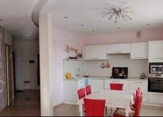 Продажа 2-комнатной квартиры, 56.9 м2, Туймазы, улица Пугачёва, 19Б