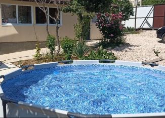 Сдаю дом, 52 м2, Судак, Вишнёвая улица, 19