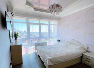 Сдаю в аренду 2-ком. квартиру, 55 м2, Сочи, улица Горького, 87, микрорайон Центральный