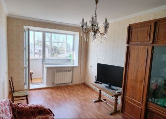 Продаю 3-ком. квартиру, 58 м2, Балашов, улица 30 лет Победы, 168