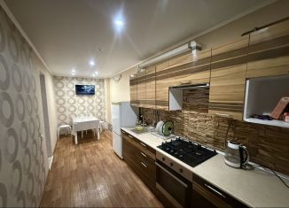 Сдается двухкомнатная квартира, 50 м2, Нефтекамск, Городская улица, 8Б