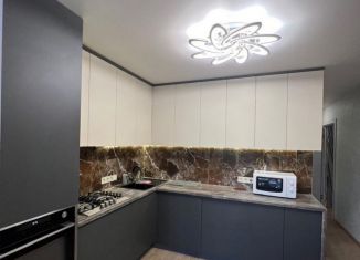 Продам четырехкомнатную квартиру, 100 м2, Крым, улица 9 Мая, 110