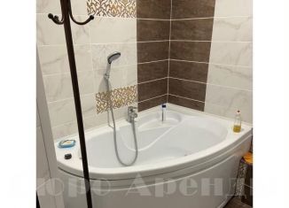 Сдам однокомнатную квартиру, 40 м2, Республика Башкортостан, Революционная улица, 96/5