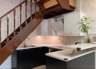 Продам трехкомнатную квартиру, 75.2 м2, Санкт-Петербург, Петергофское шоссе, 55к1, Петергофское шоссе