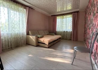 Продам 2-ком. квартиру, 45 м2, Воткинск, Торфозаводская улица, 3